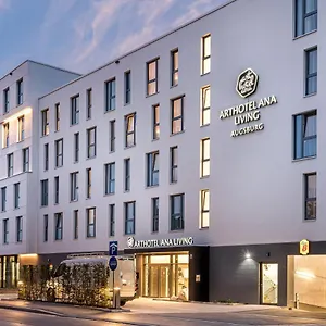 Elaya Augsbourg